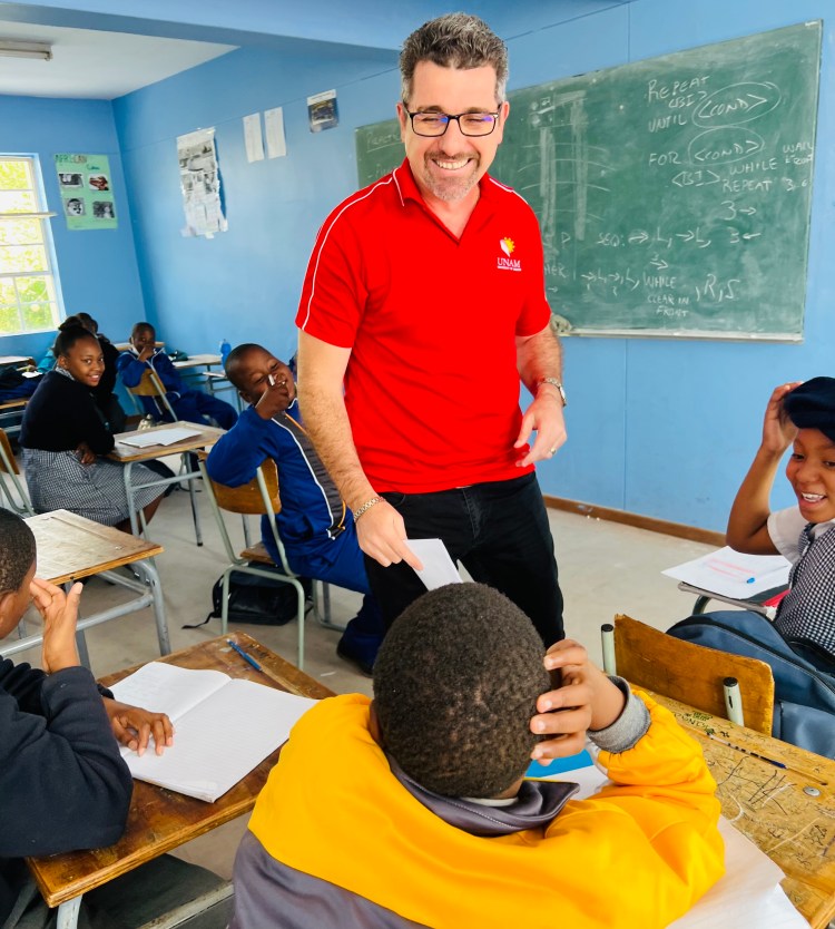 Professor Rafael Rodriguez Puente